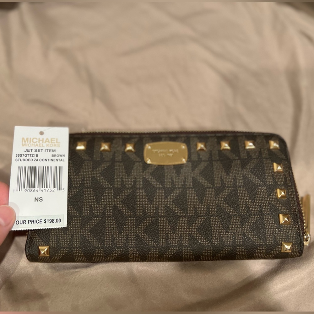 COPY - Michael Kors Jet Stud Brown Zip Around Wallet